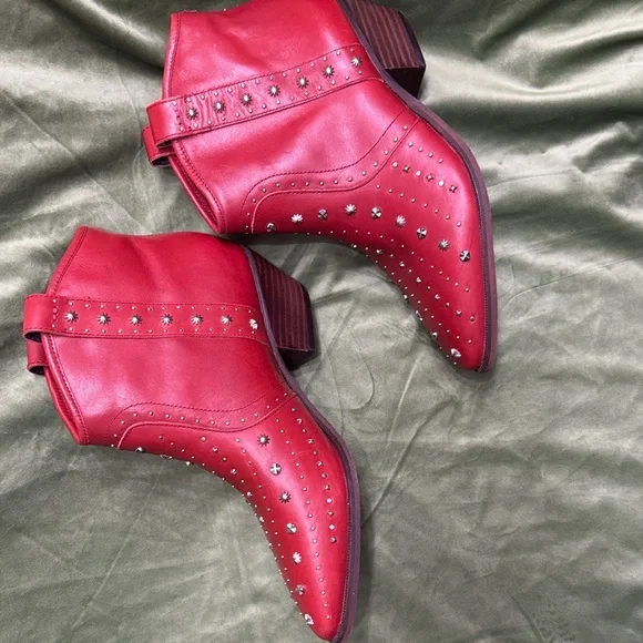 Sam Edelman Red Studded Ankle Boots - Picture 2 of 9